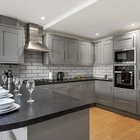 Boutique Abode - Sleeps 6-parking &garden *