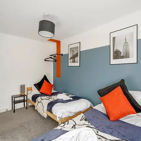 Boutique Abode - Sleeps 6-parking &garden Apartment Bristol