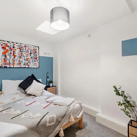 Daire Boutique Abode - Sleeps 6-parking &garden Bristol